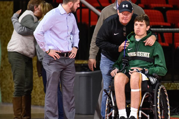 Archdeacon: Injured Ryan Custer surprises Wright State teammates with visit